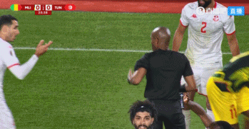 库利巴利红牌动作