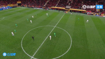 卡埃比推射偏出