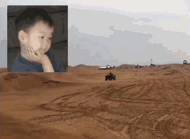 Justin骑沙地卡丁车