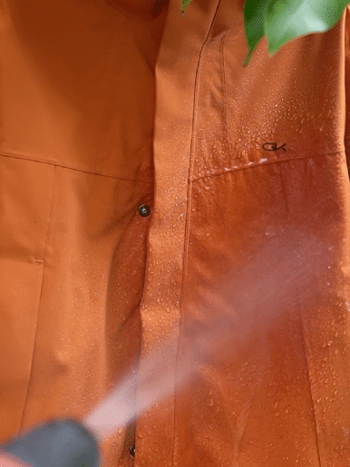 始祖鳥平替界戰鬥機!GaKior戶外衝鋒衣實測_新浪眾測