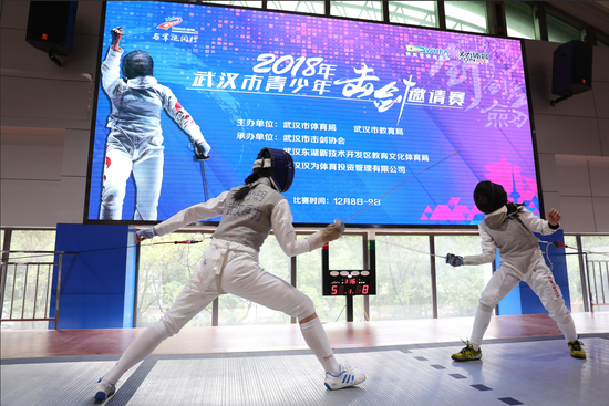 武汉市青少年击剑邀请赛现场。陈智通 摄