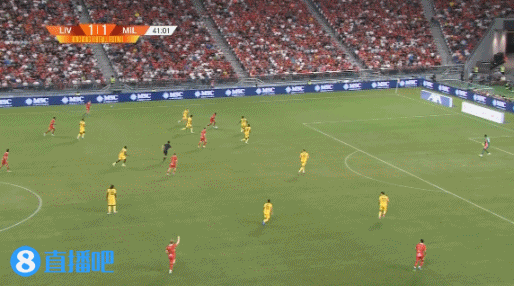 AC米兰4-2利物浦 莱奥传射奥卡福双响索博吊射利物浦后防送礼