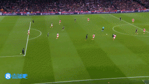 5战全胜登顶！阿森纳3-1力克拜仁 廷伯小马丁破门诺伊尔超巨失误