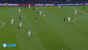 那不勒斯2-0卡拉巴赫 霍伊伦失点麦克托米奈破门+造乌龙