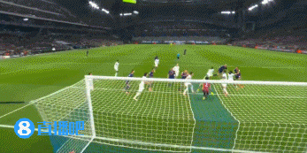 马赛2-1逆转纽卡 36岁奥巴梅扬4分钟双响巴恩斯破门波普出击失误