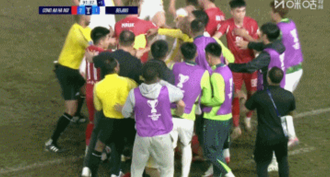 提前出局!国安1-2遭河内逆转 张健智扑点张玉宁失良机曹永竞染红