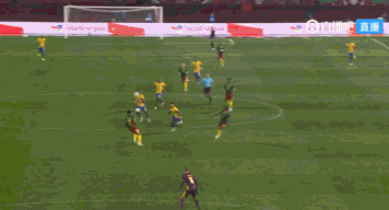 非洲杯-喀麦隆1-0加蓬取开门红 姆伯莫助攻艾永制胜巴莱巴伤退