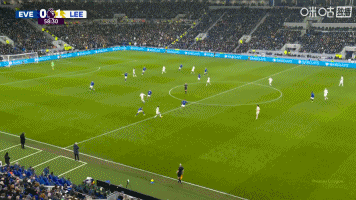 英超-埃弗顿1-1利兹联 贾斯汀破门巴里连场建功勒温、盖耶中框