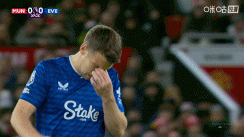 3轮不胜！曼联0-1十人埃弗顿 盖耶内讧掌掴队友直红B费失良机