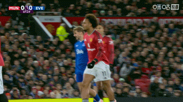 3轮不胜！曼联0-1十人埃弗顿 盖耶内讧掌掴队友直红B费失良机