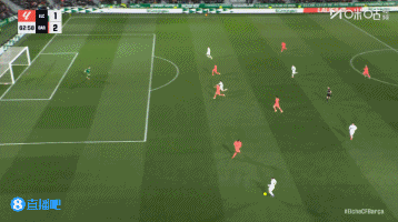 博亚尔射门偏出