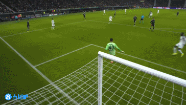 【蜗牛棋牌】直通16强!热刺2-0法兰克福 穆阿尼、索兰克建功西蒙斯进球被吹