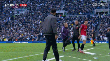 神剧本!曼联2-2读秒绝平热刺 里沙利松补时准绝杀德里赫特绝平