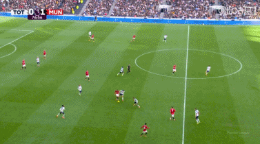 神剧本!曼联2-2读秒绝平热刺 里沙利松补时准绝杀德里赫特绝平