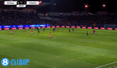 葡杯-本菲卡2-0查维斯晋级 帕夫利季斯世界波+双响苏达科夫献助攻