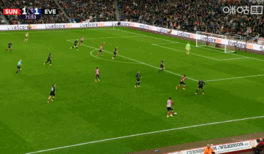 英超-桑德兰1-1埃弗顿升第4 恩迪亚耶破门扎卡扳平基恩手球引争议