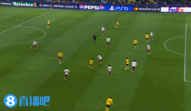 近四场首胜!多特4-0十人比利亚雷亚尔 吉拉西双响福伊特直红