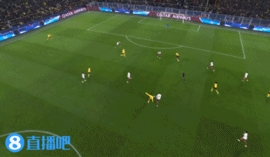 近四场首胜!多特4-0十人比利亚雷亚尔 吉拉西双响福伊特直红