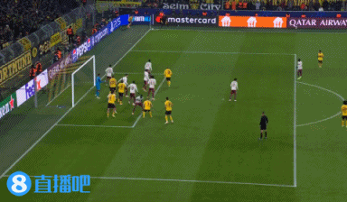 近四场首胜!多特4-0十人比利亚雷亚尔 吉拉西双响福伊特直红