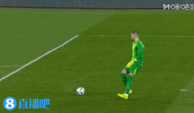 法甲-十人摩纳哥1-0终结大巴黎3连胜 南野拓实制胜科雷尔染红