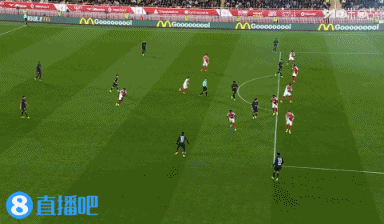 法甲-十人摩纳哥1-0终结大巴黎3连胜 南野拓实制胜科雷尔染红