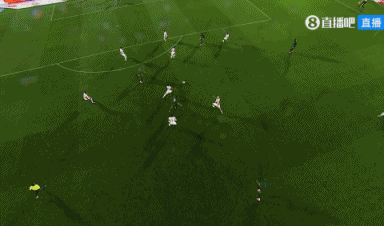 伊沃比射门被扑