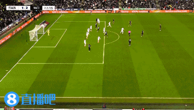 曼城3-1逆转斯旺西进八强 多库马尔穆什破门谢尔基传射+中柱