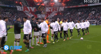 8连胜领跑!拜仁3-0十人门兴 17岁卡尔连场世界波门兴8轮不胜垫底