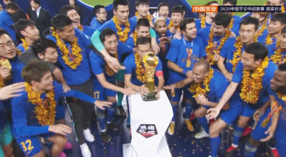 江苏队上赛季中超夺冠，如今却出现欠薪传闻。