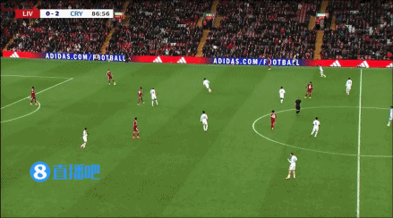 近7场6负!利物浦大轮换0-3水晶宫联赛杯出局 萨尔双响