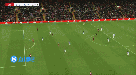 近7场6负!利物浦大轮换0-3水晶宫联赛杯出局 萨尔双响