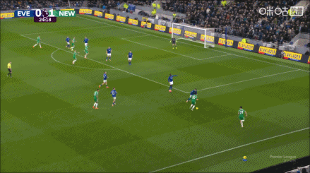 联赛两连胜！纽卡4-1埃弗顿 佳夫双响皮克福德失误沃尔特马德破门