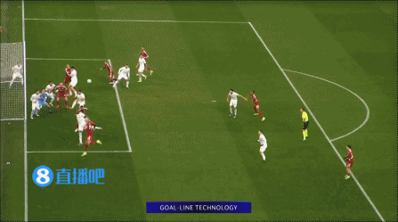 【蜗牛棋牌】利物浦6-0卡拉巴赫大胜出线 麦卡双响埃基蒂克传射范戴克助攻戴帽