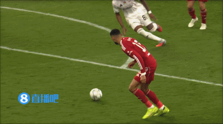 【蜗牛棋牌】利物浦6-0卡拉巴赫大胜出线 麦卡双响埃基蒂克传射范戴克助攻戴帽