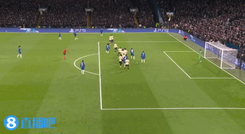 三连胜！切尔西3-0轻取巴萨 埃斯特旺一条龙德拉普建功阿劳霍红牌