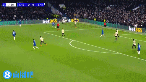 三连胜！切尔西3-0轻取巴萨 埃斯特旺一条龙德拉普建功阿劳霍红牌