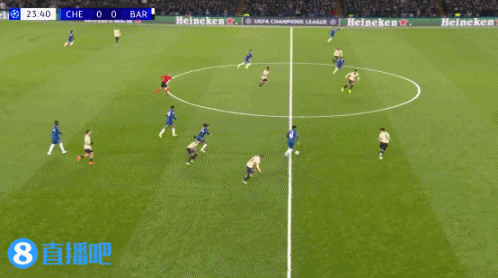 三连胜！切尔西3-0轻取巴萨 埃斯特旺一条龙德拉普建功阿劳霍红牌