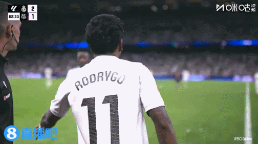 记者:国家德比维尼修斯不满被换后,阿隆索让米利唐去跟他谈谈