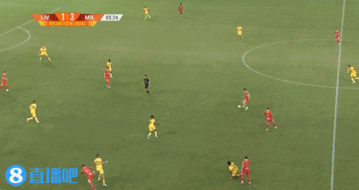 AC米兰4-2利物浦 莱奥传射奥卡福双响索博吊射利物浦后防送礼