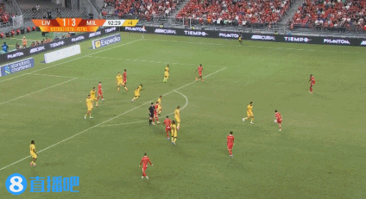 AC米兰4-2利物浦 莱奥传射奥卡福双响索博吊射利物浦后防送礼