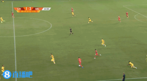 AC米兰4-2利物浦 莱奥传射奥卡福双响索博吊射利物浦后防送礼