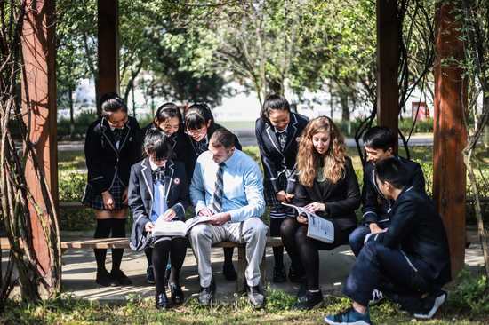 成都外国语学校AP课程中心