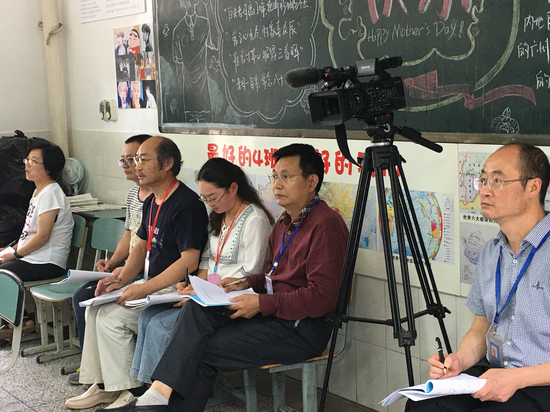  学校领导莅临指导