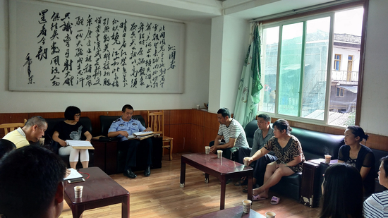 天全法院认真开展群众举报涉黑线索排查