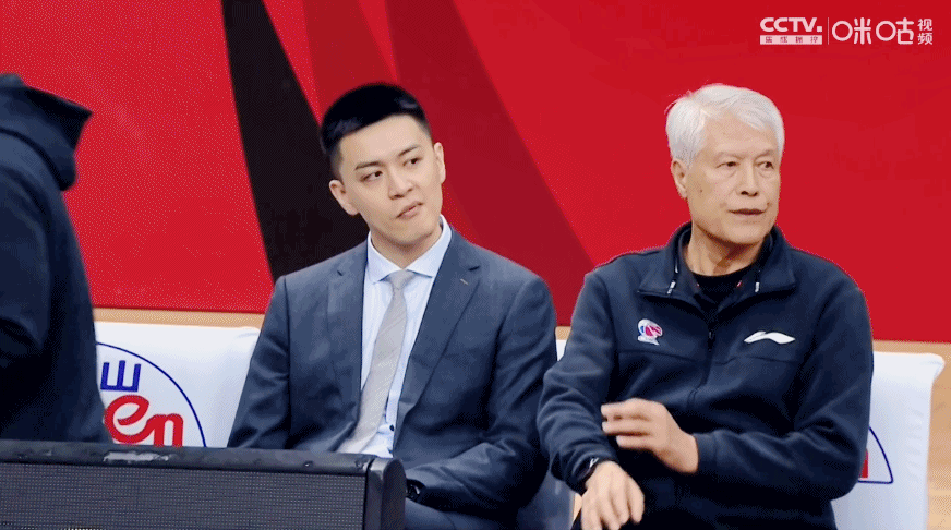 傲娇!杨鸣挑战成功后的表情