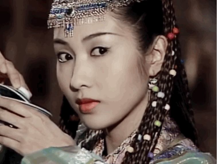 她的花期还相当长,从90年代的