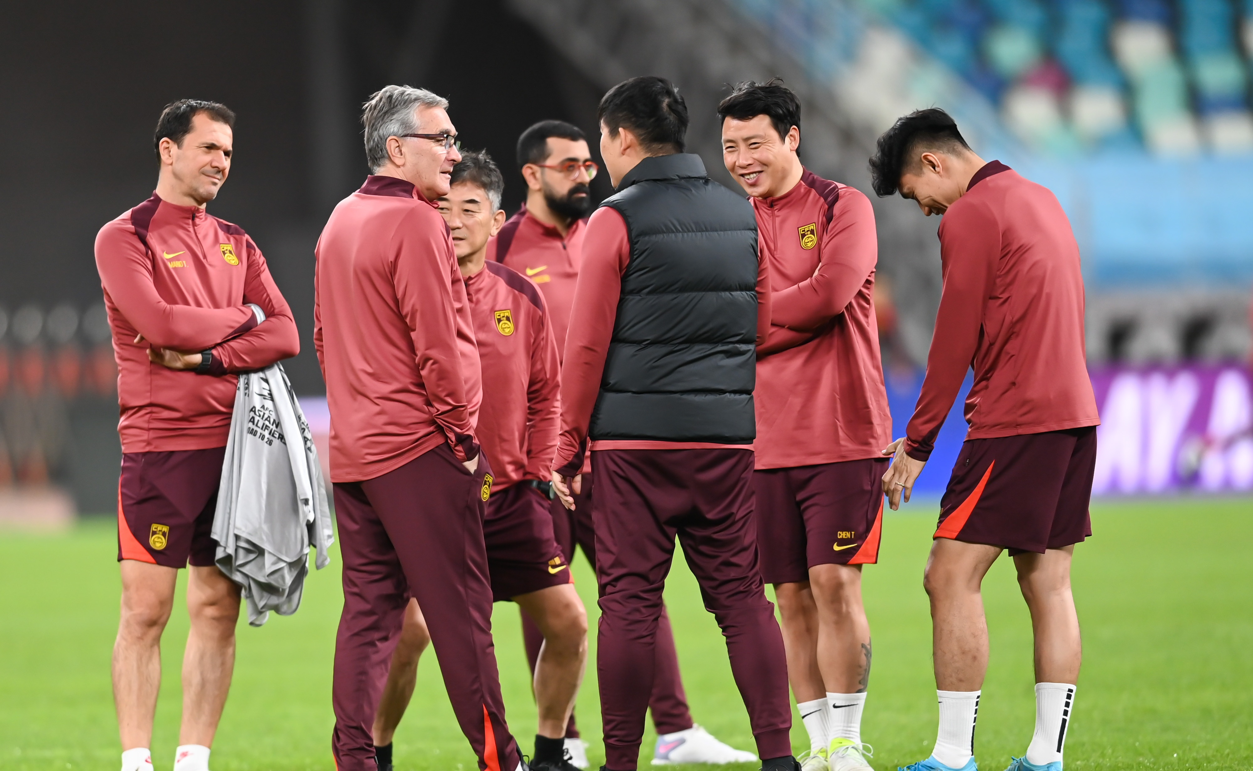 国足集训第3天，有猛料传出：一国脚迟到被罚，这次拒绝伊万征召