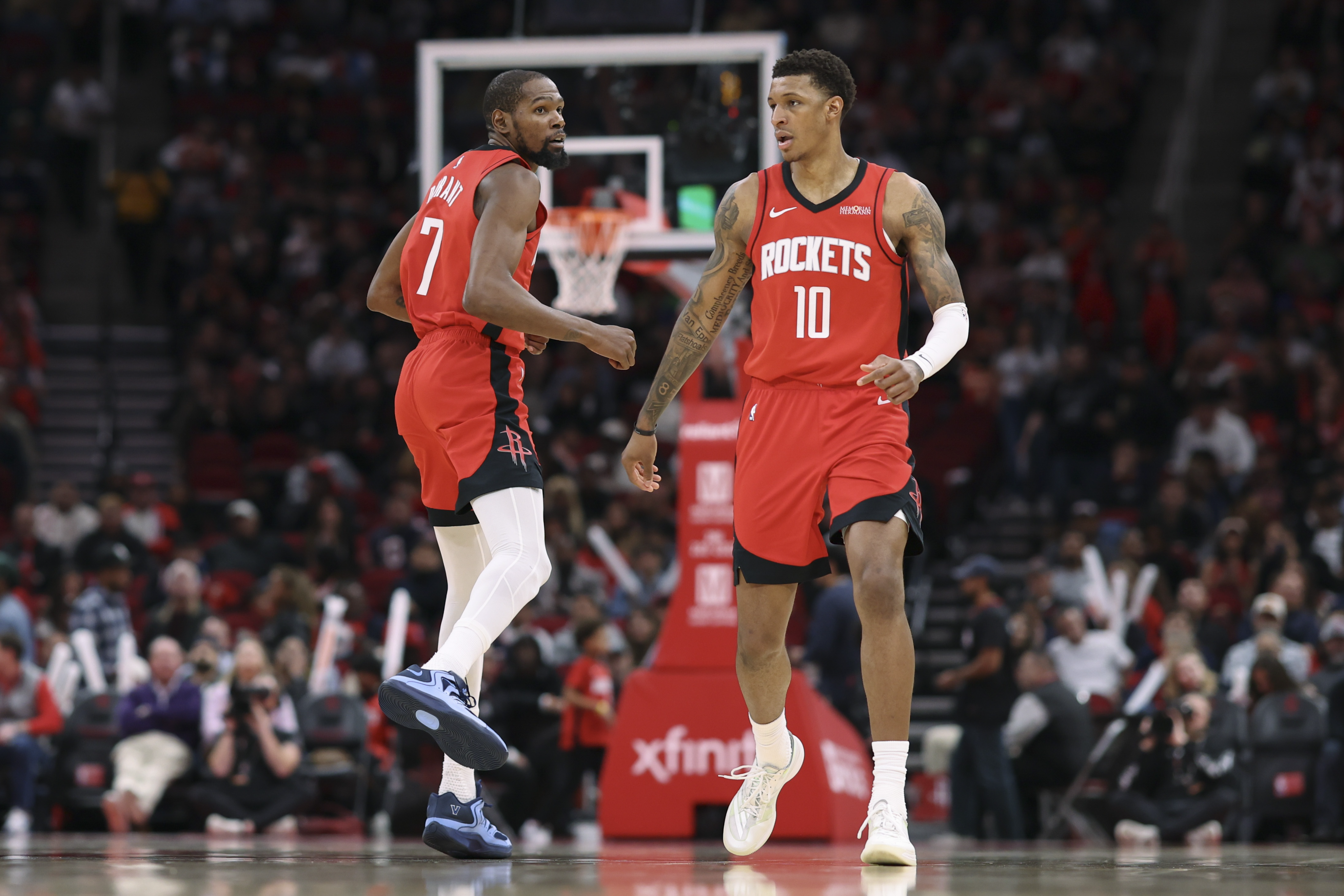 火箭队内氛围如何？小贾伊森搭档效果，谢泼德和阿门能否担当重任