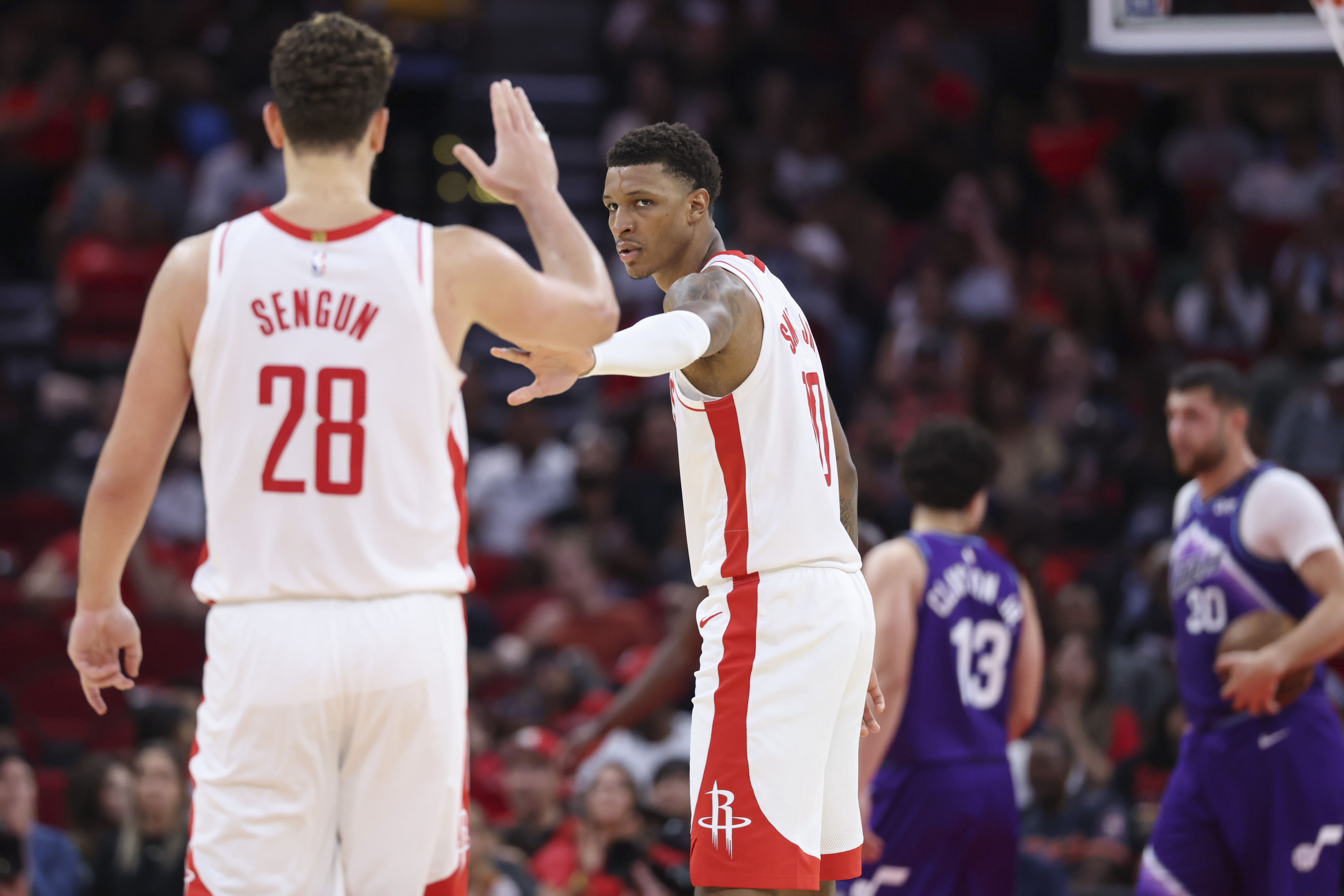 火箭队内氛围如何？小贾伊森搭档效果，谢泼德和阿门能否担当重任