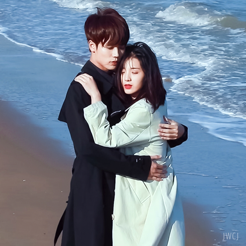 林彦俊、万鹏主演的《原来我很爱你》定档2月18日在<a href=